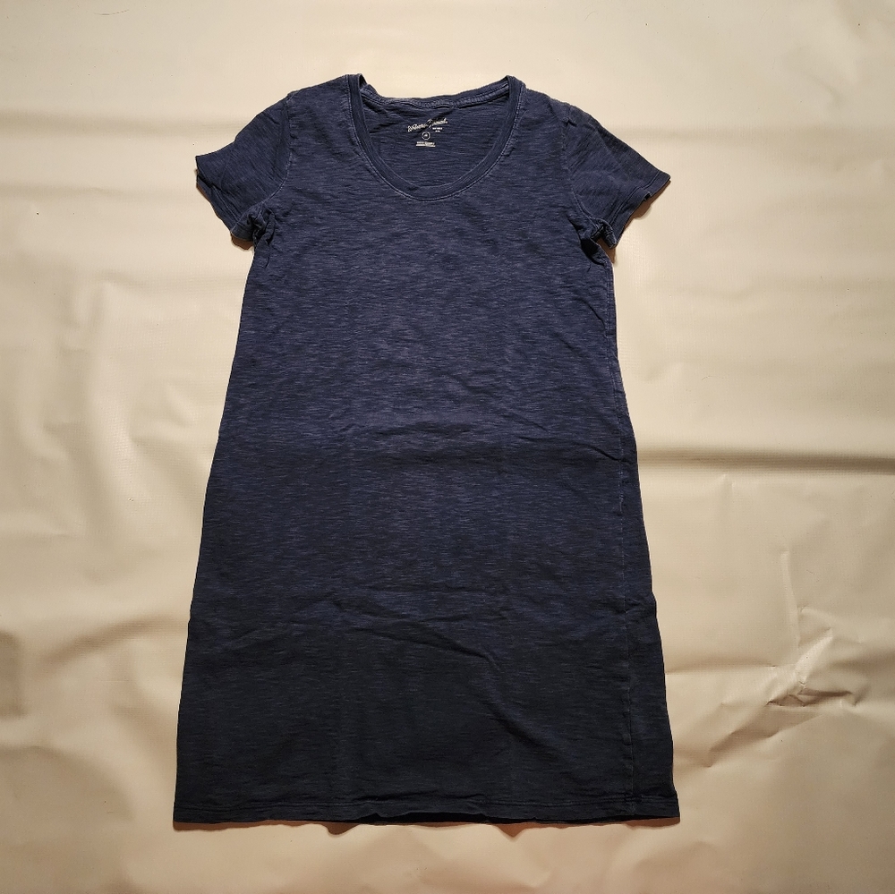 Universal Thread Shirt Women's XS Navy Top Short Sleeve Round Neck Tee Shirt